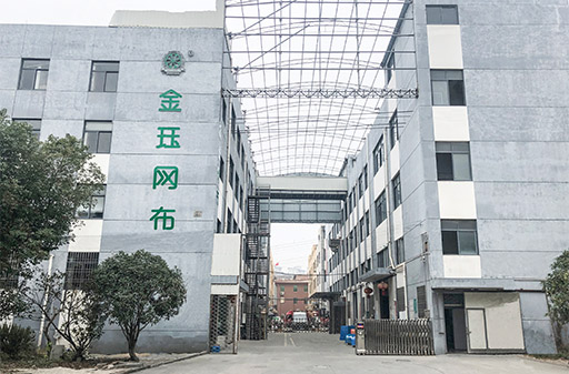 關于巨堅
